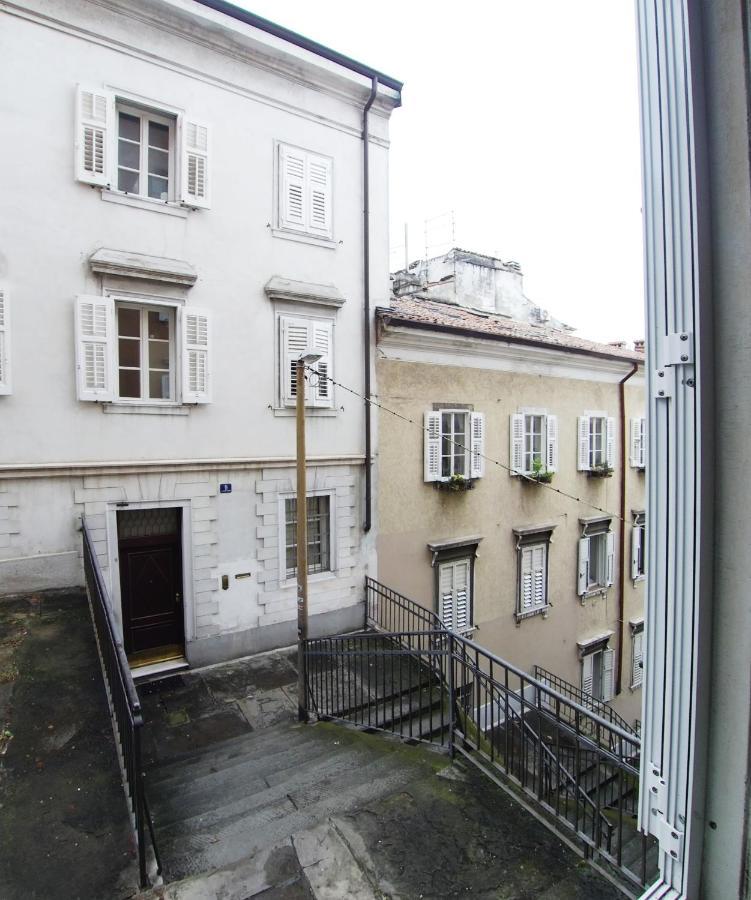 Casa Antica - Historical Apartment In Old City Center Trieste Dış mekan fotoğraf